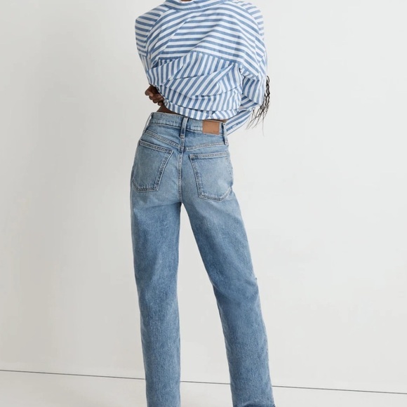Madewell The Perfect Vintage Straight Jean in Kingsbury Wash: Knee-Rip Edition - Picture 3 of 13